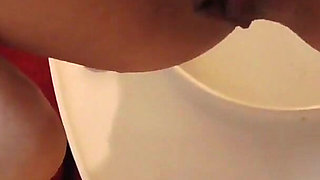The toilet was so dirty I can`t pee there!