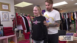 Bts - perverted hottie pie Emma Starletto is insane for Bryan Gozzling's aggressive porno!