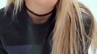 Amateur Webcam Cute Teen Plays Solo with Big Dildo