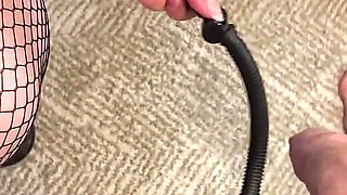Pulling Power of Testicles! His Spermatic Cords Are Bursting Inside Him! - Dave Moon - Mia - Bbusting (ballbusting)