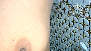 Bangladeahi Girl Pussy Shaved in Bathroom