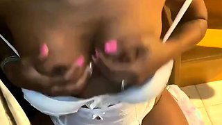 Sexy slender amateur web cam girl masturbating with her toy