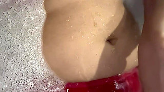Indian BBW Bhabhi Taking Shower in Bathtub Showing Her Huge Boobs and Pussy
