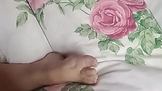 Secretly Jacking off to Stepmom's Foot