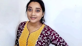 My hot beautiful Bhabhi offer me to have sex with her bcz my big brother can't satisfy her on bed