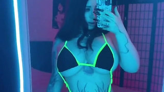 Lemme Shine in Neon Light