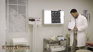 Sweet sinner - ambitious pre-med student sheds her lab decorate & entices her teacher for heavy porn