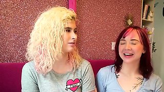 Two babes enjoy fantastic fuckbox licking