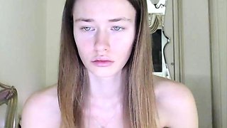 Cute amateur webcam teen girl toying pussy on webcam