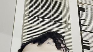 Goth girl twerks herself numb waiting