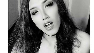 Webcam Asian chick anal masturbation tease