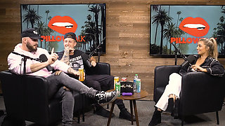 Lexi Hensler Gets S＊x Tips From P＊rnstar