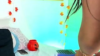 Brunette Solo Webcam Masturbation