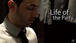 Life Of The Party - S34:E22 - Lacy Lennon - Ami jordan