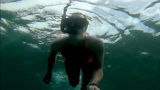 Snorkel Slut: Tight Bikini, Dive Mask & Underwater Fin Tease
