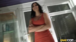 Policeman visits pornstar Jasmine Jae and lives out his sexual desire - faux cop