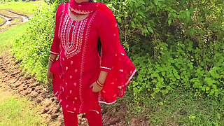 Beautiful Bengali Girl Boobs Show in Outdoor with Her Boyfriend