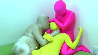 Amateur webcam bitch fingers her asshole