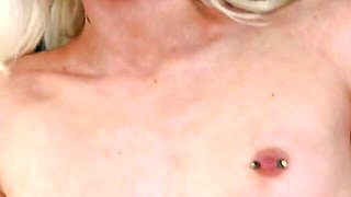 Watch comely Scarlett Hampton and Robby Apples's porn