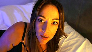 Live webcdam chat sex masturbation show with brunette
