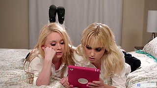 College Girls Discovering Lesbian Porn - Chloe Cherry