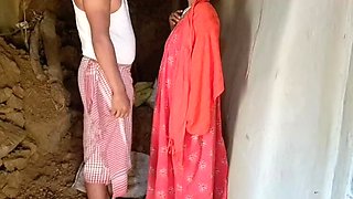 Sexy Indian Housewife Cheating on Husband with Teacher - Hardcore Fucking & Big Ass