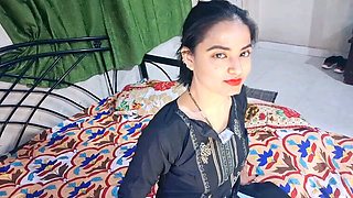 Desi village girl tight pussy first time sex MMS viral video - Indian amateur homemade