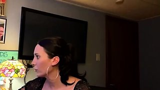 Close up amateur masturbating solo