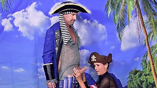 Pirate cosplay fuck with a skinny MILF stunner