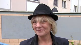 German housewife does sex casting on the street
