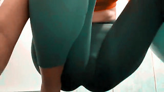 18 Year Old Indian Girl First Time Sex Orgasm Desi Bhabhi