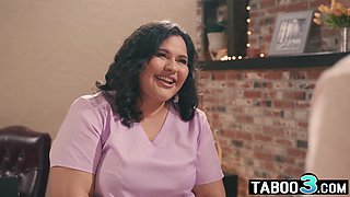 BBW latina MILF sliding on clients cock