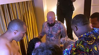 Amateurs Filming Group Sex