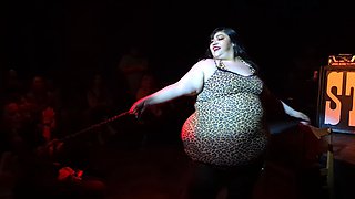 BBW Brunette Solo 28