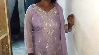 Desi Aunty Big Boobs Pressed While Changing Clothes - Indian Maid Anal Sex