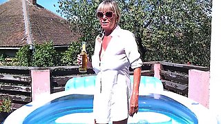 Pool Pounding DirtyMilfTina