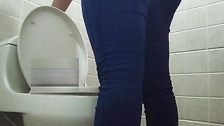 AMATEUR CAMERA IN PUBLIC TOILET IN SHOPPING MALL IN MADRID