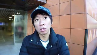 美人占い師のパイ揉みとフェラで始まるエロ占い