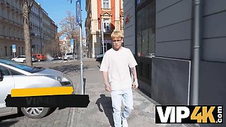VIP4K. The hairy spank