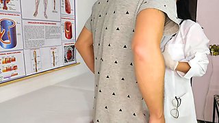 Lucky guy got examined and blown at a doctor's office, with a chance to fuck her also