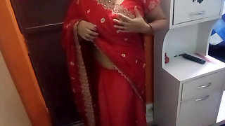 Nude bhabhi having having fingaring.