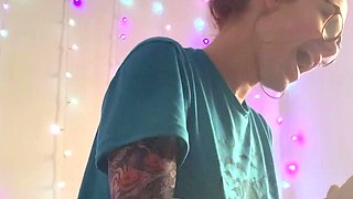 Redheaded amateur MILF with a sex toy on webcam show