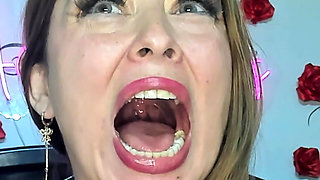 Camera Inside Me!! I'm Swallowing and Deepthroating Big Dinosaurs!
