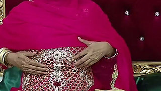 Most Beautiful Mature Hindi Bride Sex with Dildo