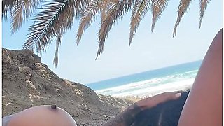 Eating Pussy At Public Beach
