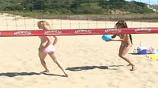 Lesbian Foursome Vibrator Play with Toys