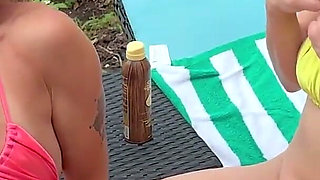 Indica Jane & Mya Pleasure Body Worshipping Day in the Sun