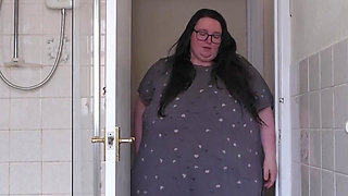SSBBW Stripping in the Bathroom Fat Body Exploration