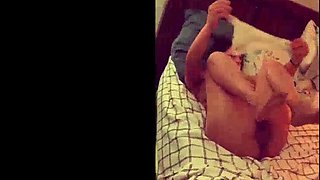 New Instagram Viral Mature Aunty Ne Ungli Daal Ke Apni Chut Ka Pani Nikala