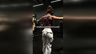 Naughty Teen's Pussy Slip During Instagram Live Dance